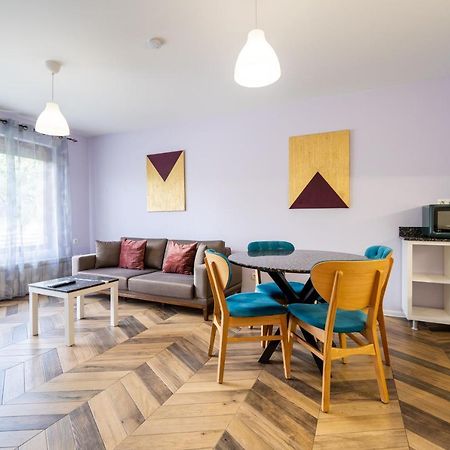Sunny Apartment In Studentski Grad, Behind Unss Sófia Exterior foto